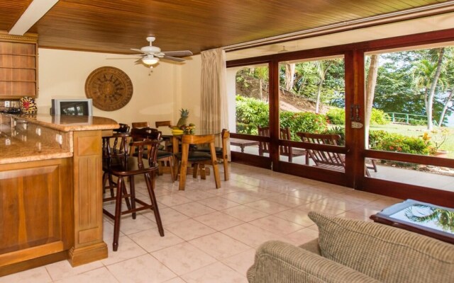 2-bedroom Beachfront Condo With Pool