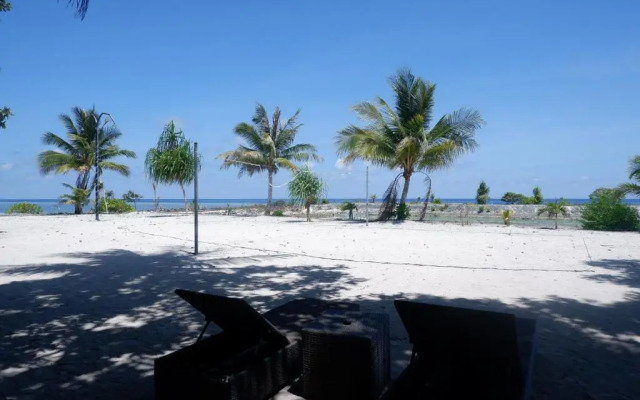 Wakatobi Patuno Diving & Beach Resort