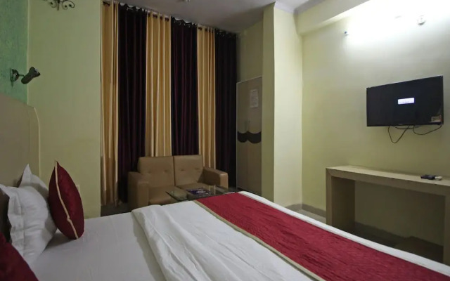 OYO 7636 Hotel Kaushalya Residency