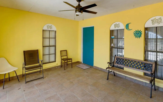 Screened Porch: Remote Harlingen House!