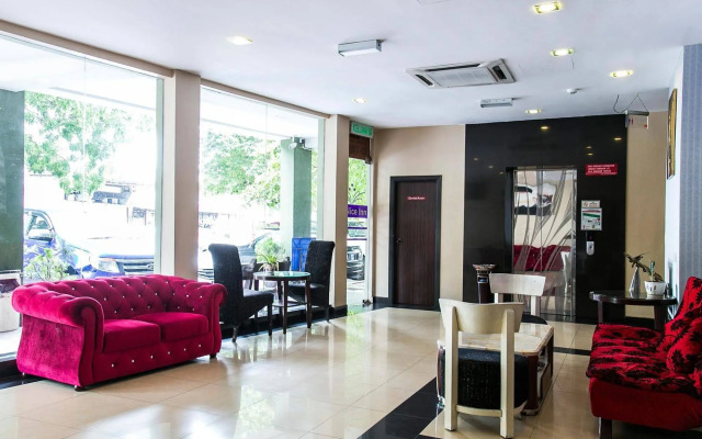 OYO 91105 D Nice Inn Hotel