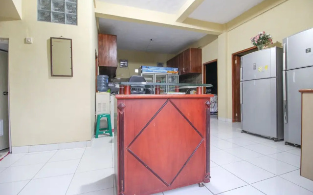 RedDoorz near Desa Wisata Kasongan