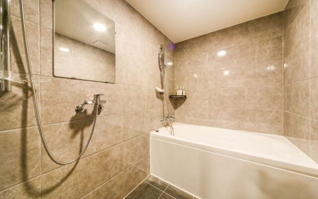 Busan Haeundae Flos Hotel