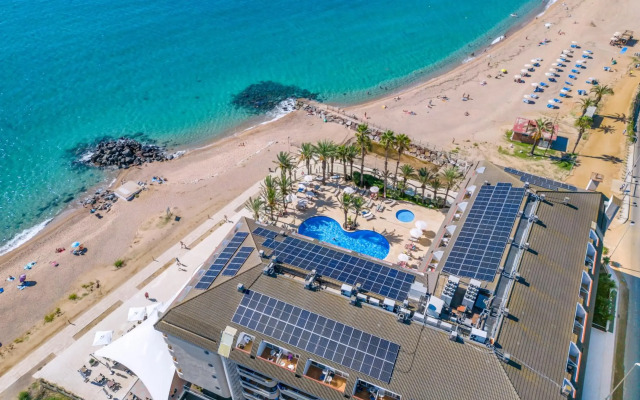 Caprici Beach Hotel & Spa