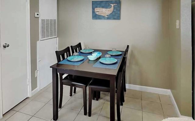 Babe's Place by Ryson Vacation Rentals