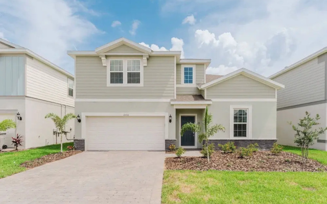 Stunning 8BR Pool Gameroom Minutes to Disney
