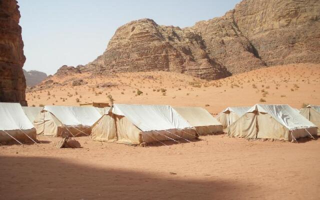 Jabal Rum Camp