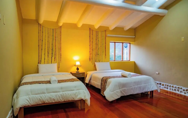 Casa Mayta Hotel