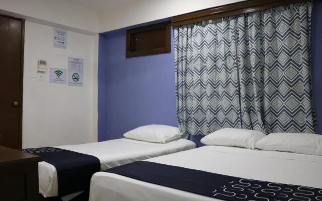 Hotel Tropical Suites