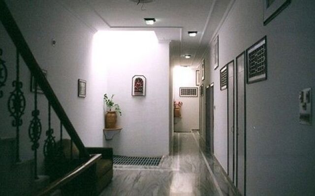 Hotel Surya