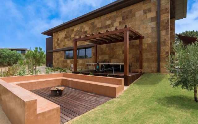 Troya Regal Villa By Cadenzalux