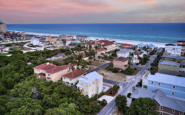 Just Beachy by Five Star Properties