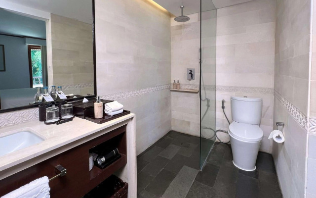 Nusa Dua Beach Hotel and Spa 