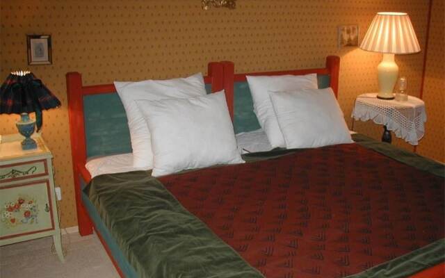 Ski-in ski-out fully catered Chalet