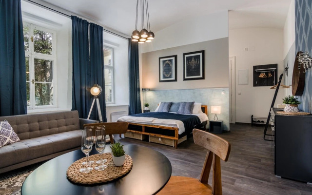 Prague Kampa APTs by Michal&Friends