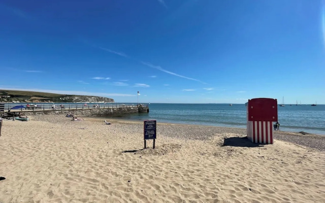 The Swanage Rail Lookout