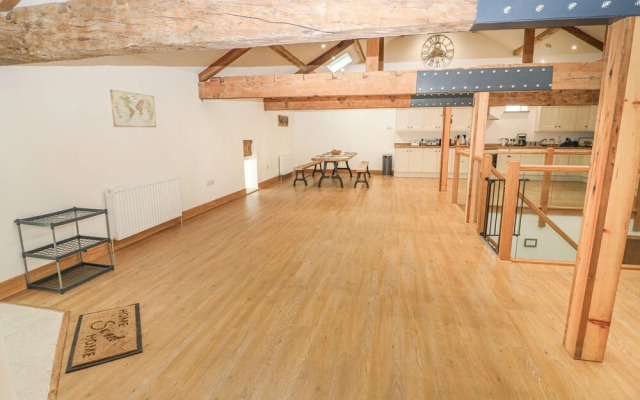 Upper House Barn