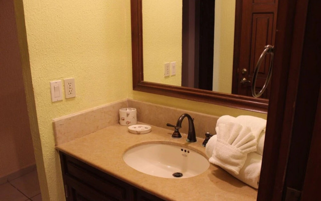 Sonoran Sun 1BR Upper-sun by Casago