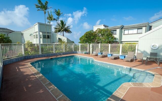 Kamahana 24 by RedAwning