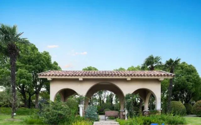 Shanghai ·  Gu Village Resort Estate