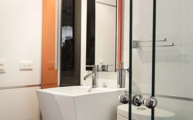 Modern Designer Flat By NOMAD GURU