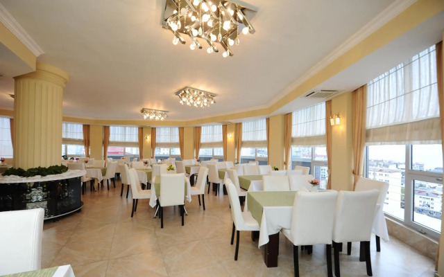 Hotel Aisi