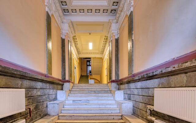 RentalSPb на улице Кирочная