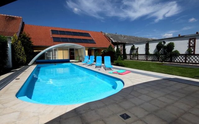 Hotel Akademie a depandance Vila Jarmila