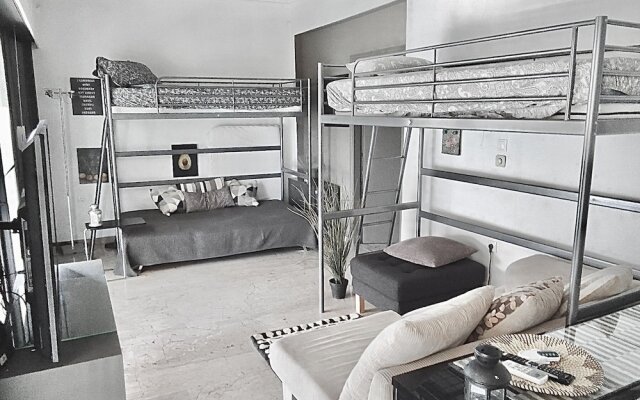 Impeccable 3-bed Apartment in Athens