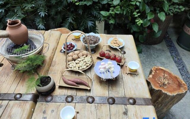 West Lake Time Su Guesthouse