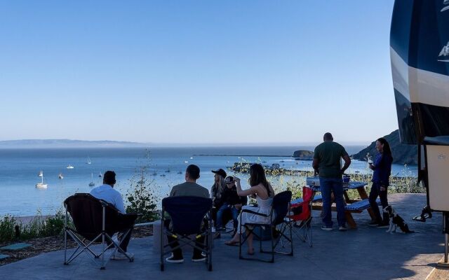 Flying Flags Avila Beach