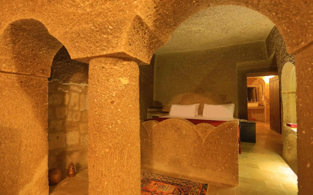 Grand Cave Suites