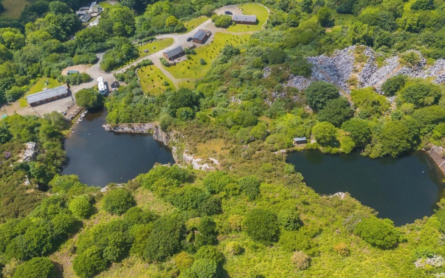 Tressa, Tor Down Quarry