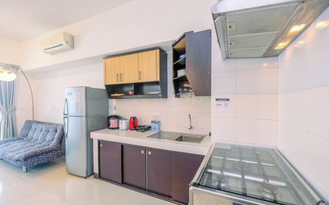 Homey And Warm 1Br Apartment At Ambassade Kuningan