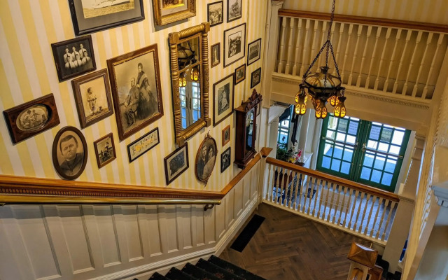 Murray Hotel
