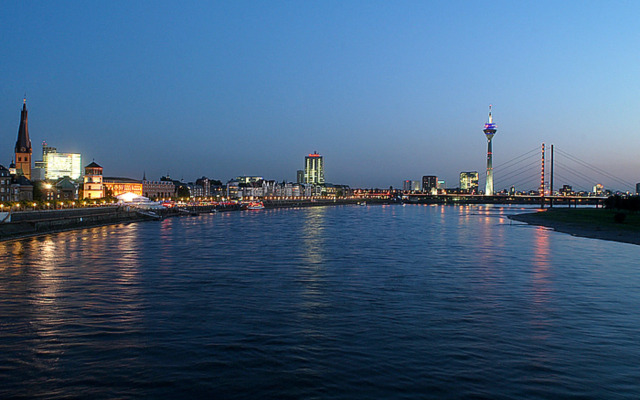 Holiday Inn Dusseldorf - Hafen