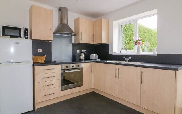 17 Greenbank Crescent
