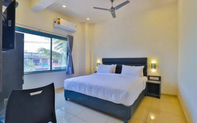 Nova Hotel New Crossroad By OYO Rooms