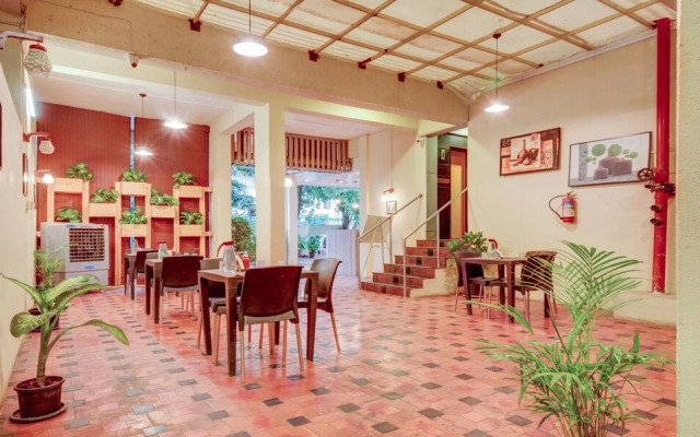 Treebo Iris Suites