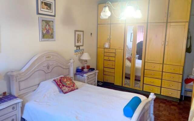 Apartment With 3 Bedrooms in Amadora