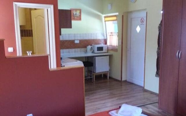 Borostyán Apartmanház