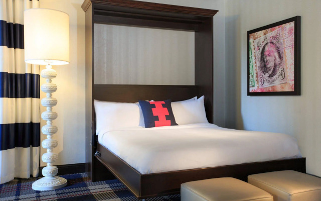 Notary hotel