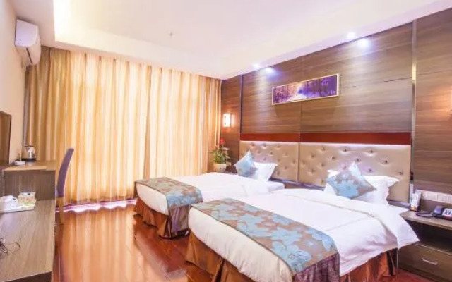 Yunting City Hotel (Lijiang Ancient City)