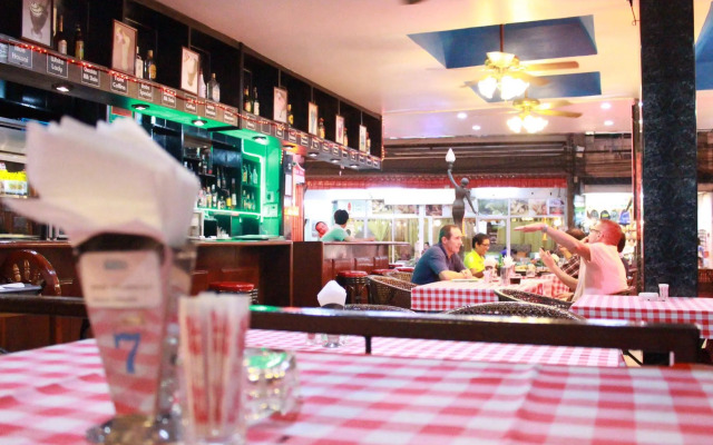 The Little Mermaid Guesthouse & Restaurant