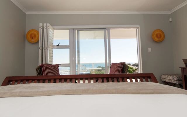 Oystercatcher Lodge
