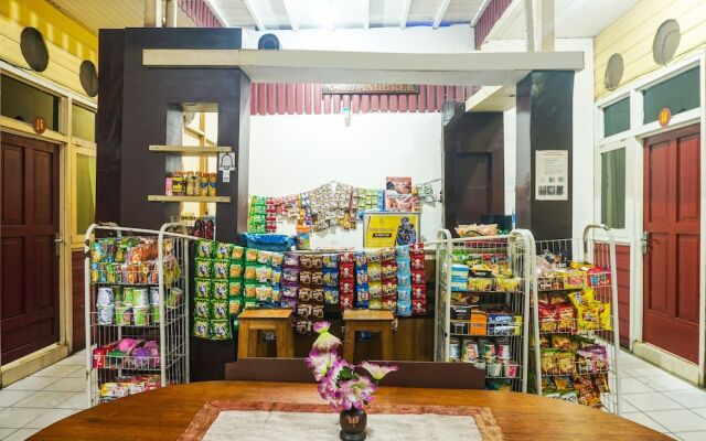 OYO 91833 Hotel Anggrek Daqu Syariah Kapuas