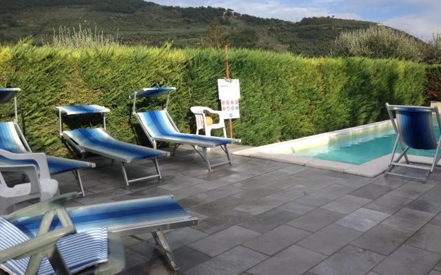 Casetta n.2 con piscina