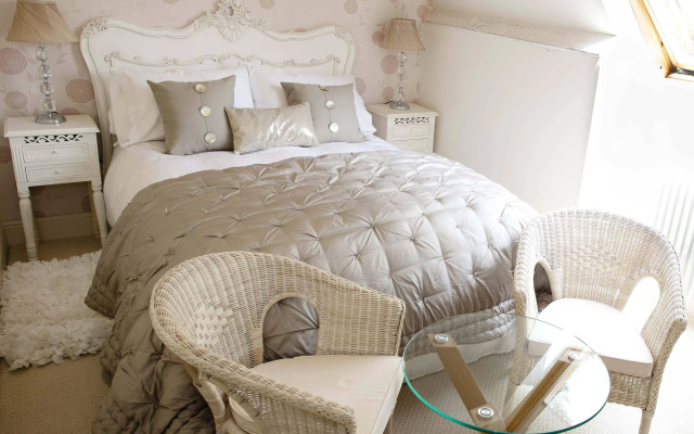 Windfalls Boutique Hotel