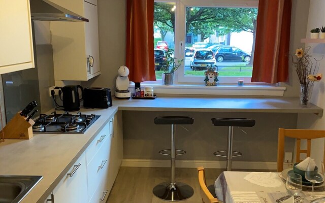Charming 2-bed Apartment in Edinburgh City Centre