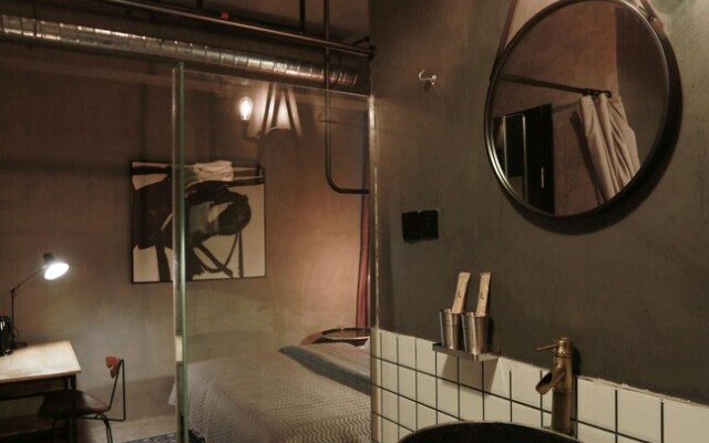 Black Gold Factory Boutique Design Hotel